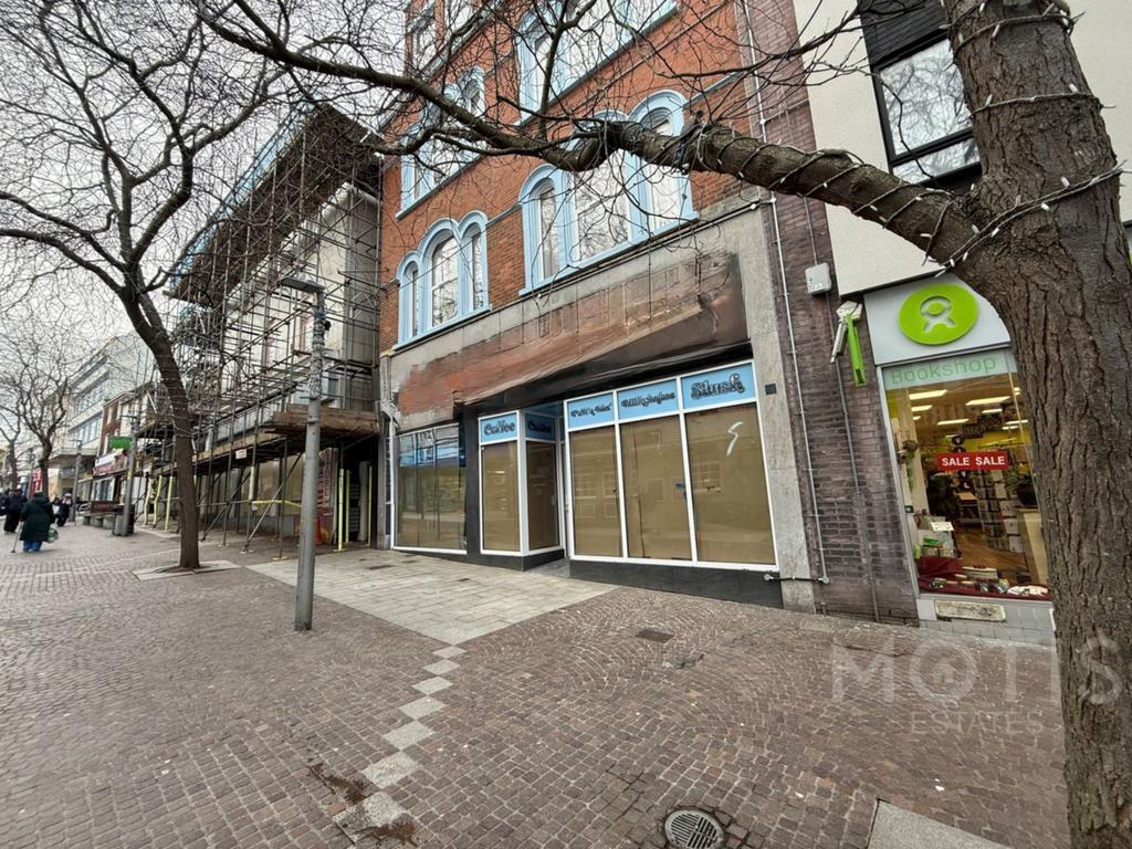 12-12a Sandgate Rd, Folkestone to rent Building Photo- Image 1 of 4