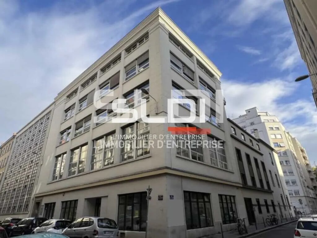 Location Bureaux 250 m² - Photo 1