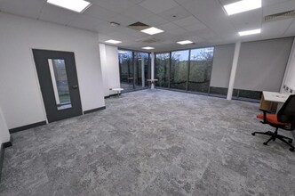 Kings Hedges Rd, Cambridge to rent Interior Photo- Image 1 of 4