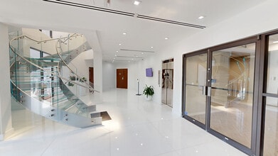 1100 Northpoint Pky, West Palm Beach, FL to rent Interior Photo- Image 1 of 12