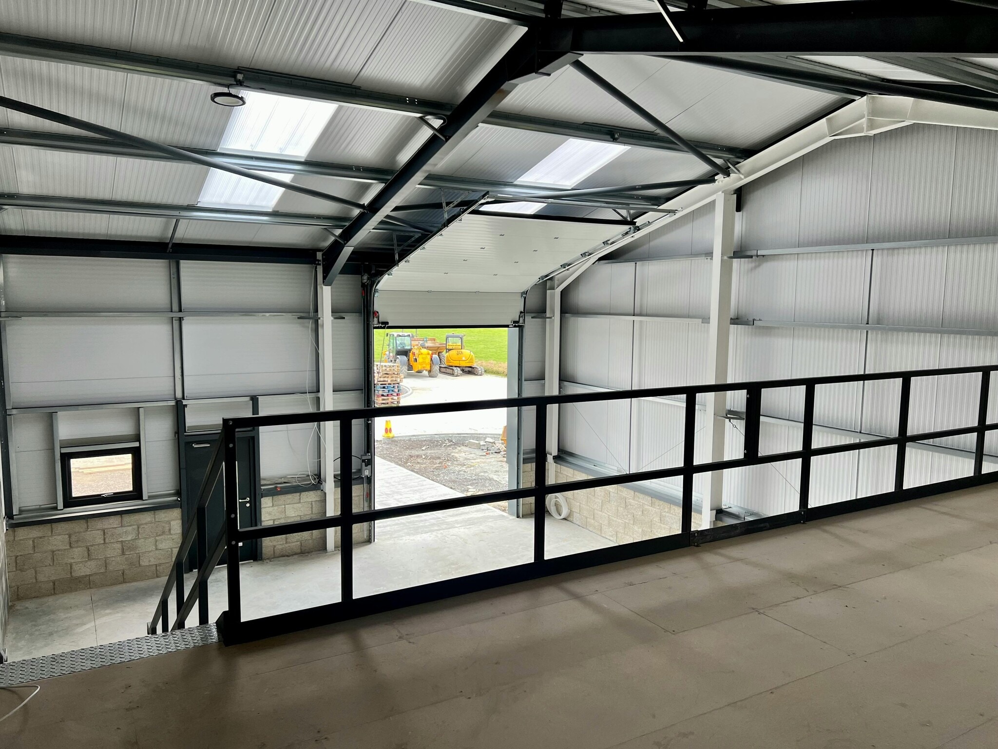 Shires Bridge Business Park, Easingwold to rent Interior Photo- Image 1 of 3