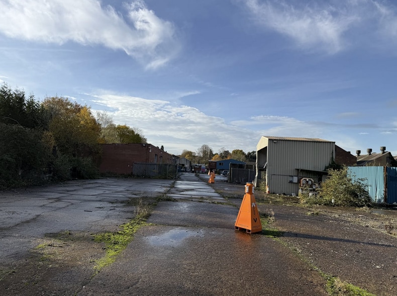 Hewell Rd, Redditch for sale - Building Photo - Image 3 of 12