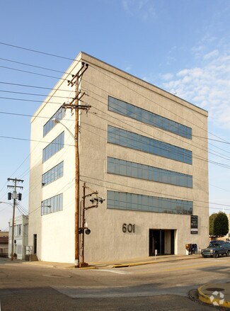 More details for 601 Avery St, Parkersburg, WV - Office for Rent