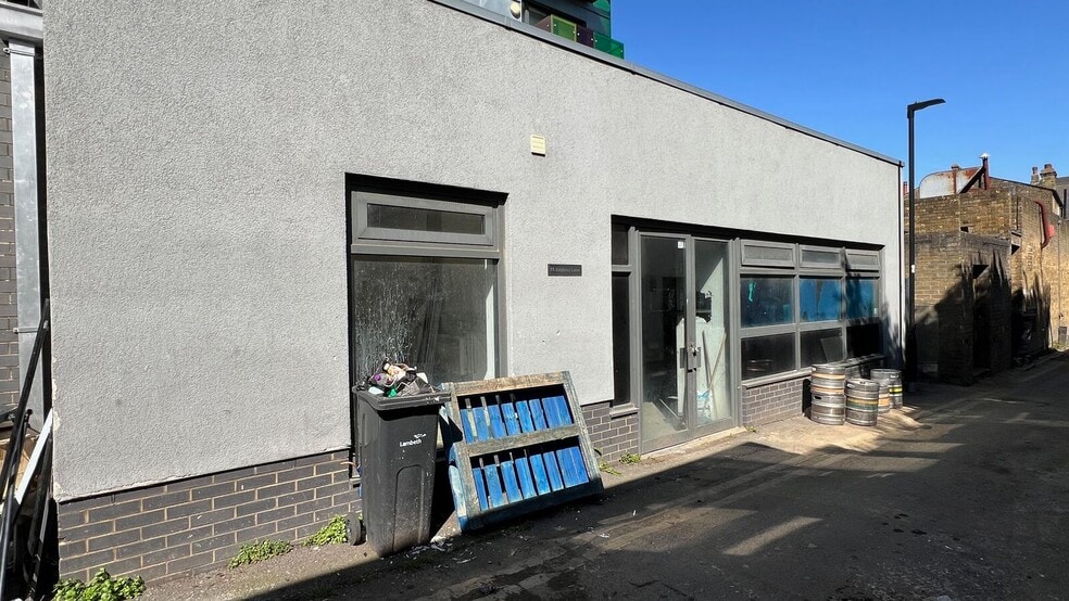 75 Edgeley Ln, London to rent - Building Photo - Image 2 of 2