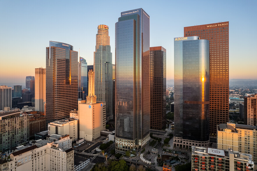 350 S Grand Ave, Los Angeles, CA for rent - Building Photo - Image 1 of 8