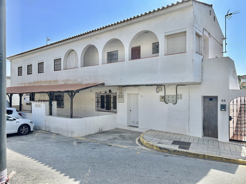 Prof Tierno Galvan Gr, 23, San Roque, Cádiz for sale - Building Photo - Image 1 of 21