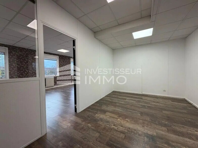 Office in Lognes to rent - Interior Photo - Image 3 of 5