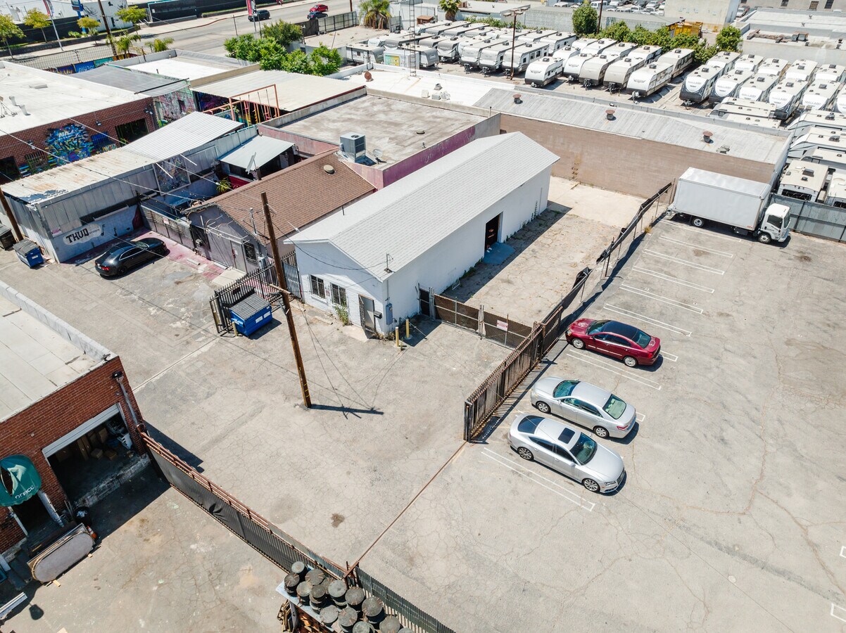 5430 Vineland Ave, North Hollywood 91601 Retail for Sale UK