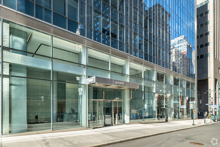 100 Park Ave, New York, NY for rent - Building Photo - Image 1 of 7