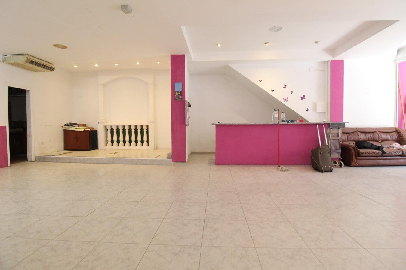 Vilanova i la Geltrú, BAR 08800 - Unit Pt01 -  - Interior Photo - Image 2 of 6