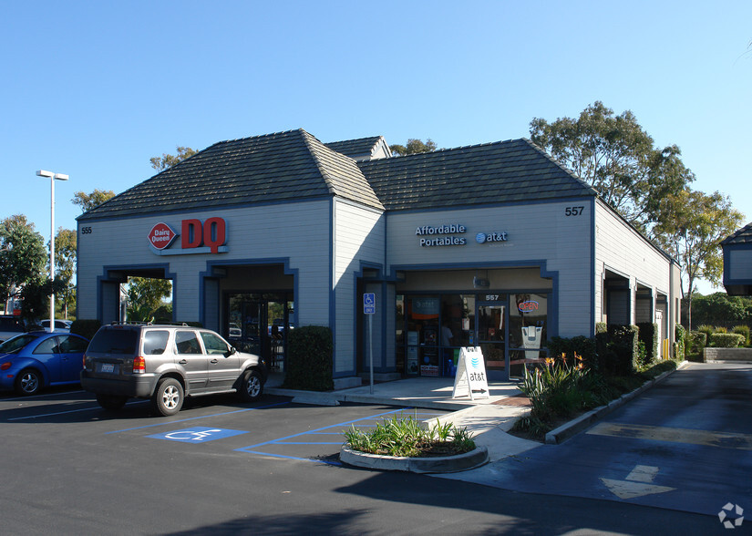 555-557 W Channel Islands Blvd, Port Hueneme, CA for sale - Primary Photo - Image 1 of 1