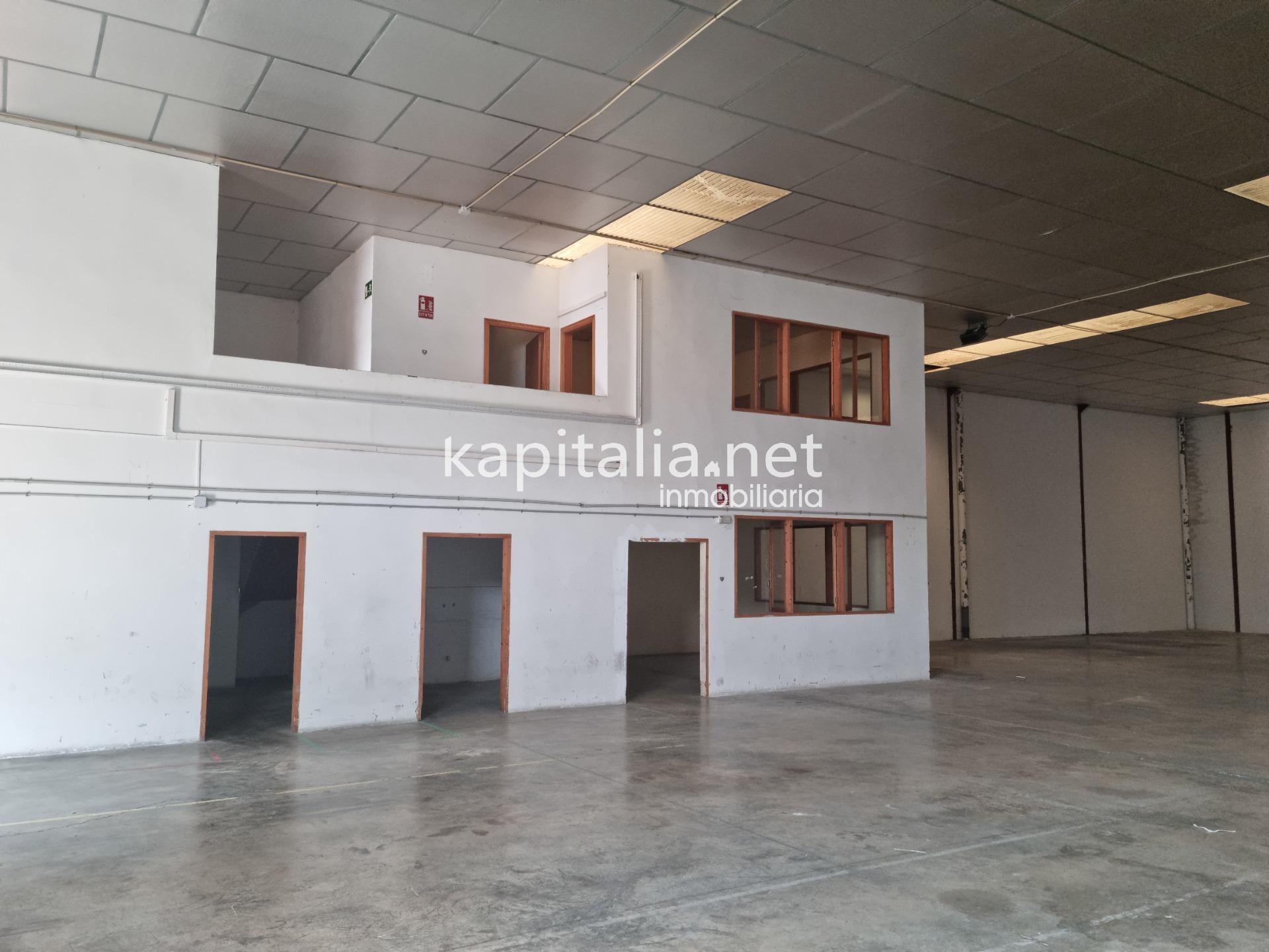 Industrial in Ontinyent, Valencia to rent Building Photo- Image 1 of 7