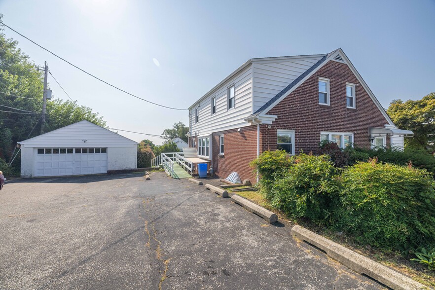 2100 Philadelphia Pike, Claymont, DE for sale - Primary Photo - Image 1 of 1