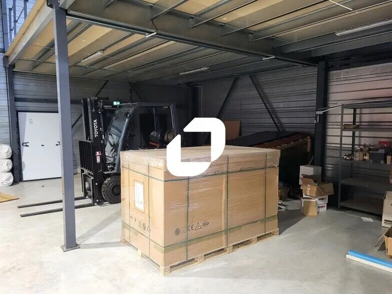 Office in Mérignac to rent - Building Photo - Image 3 of 10