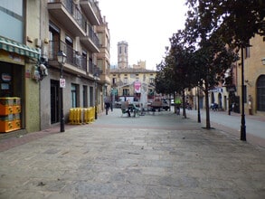 Retail in Sallent, Barcelona to rent Construction Photo- Image 2 of 14
