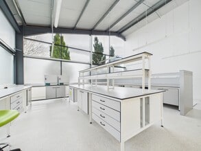 32 Seafield Rd, Inverness to rent Interior Photo- Image 2 of 7