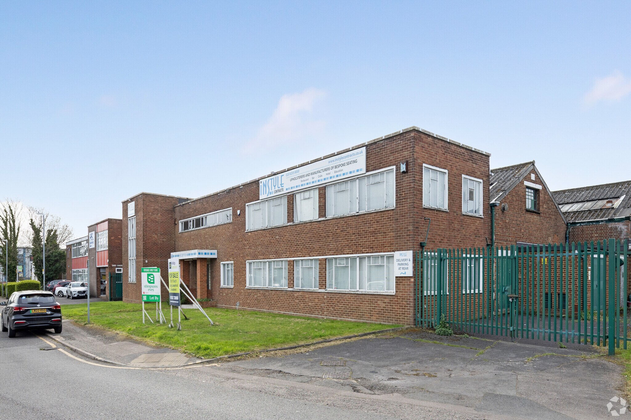 Eastern Av, Dunstable to rent Primary Photo- Image 1 of 3