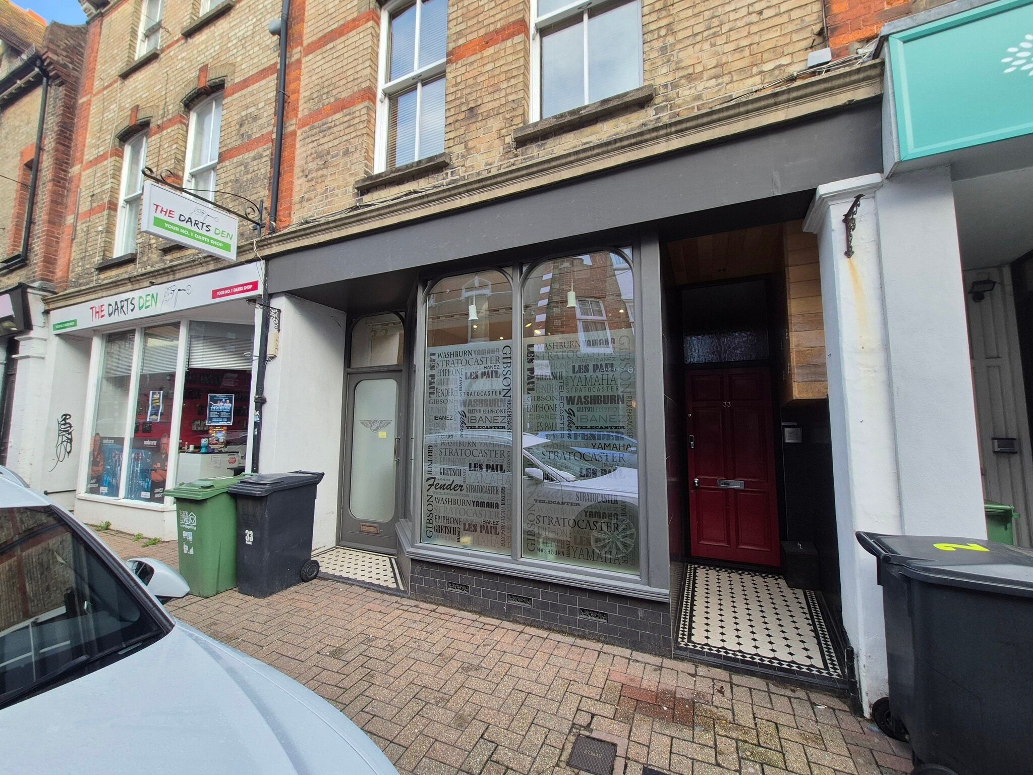 33 South St, Eastbourne to rent Building Photo- Image 1 of 9