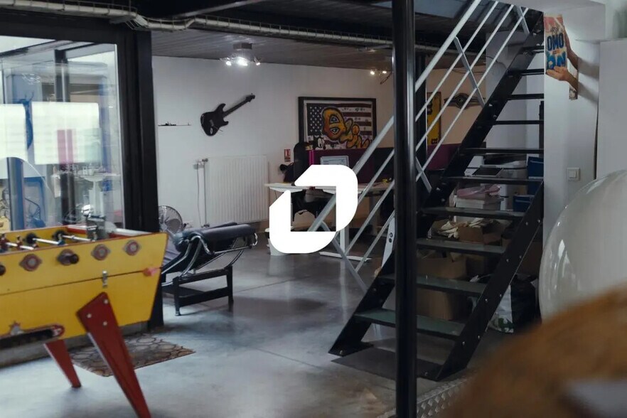 Office in Lille to rent - Interior Photo - Image 2 of 9