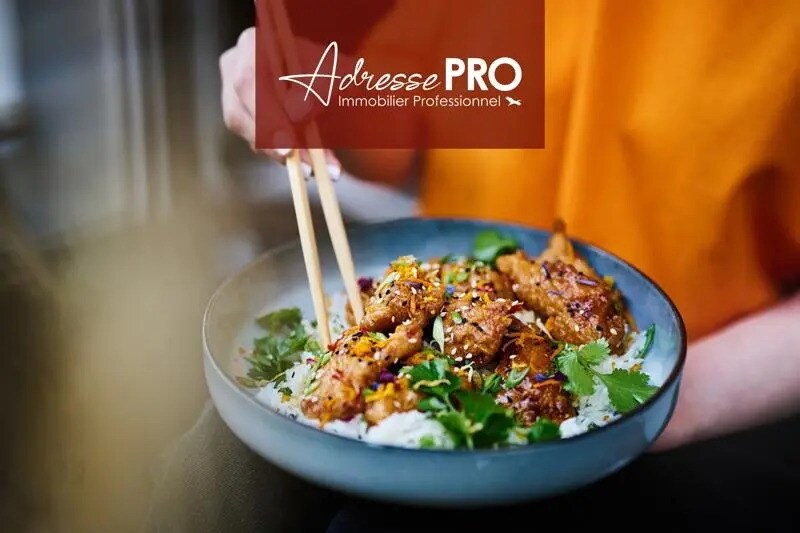 Retail in La Rochelle for sale Building Photo- Image 1 of 4