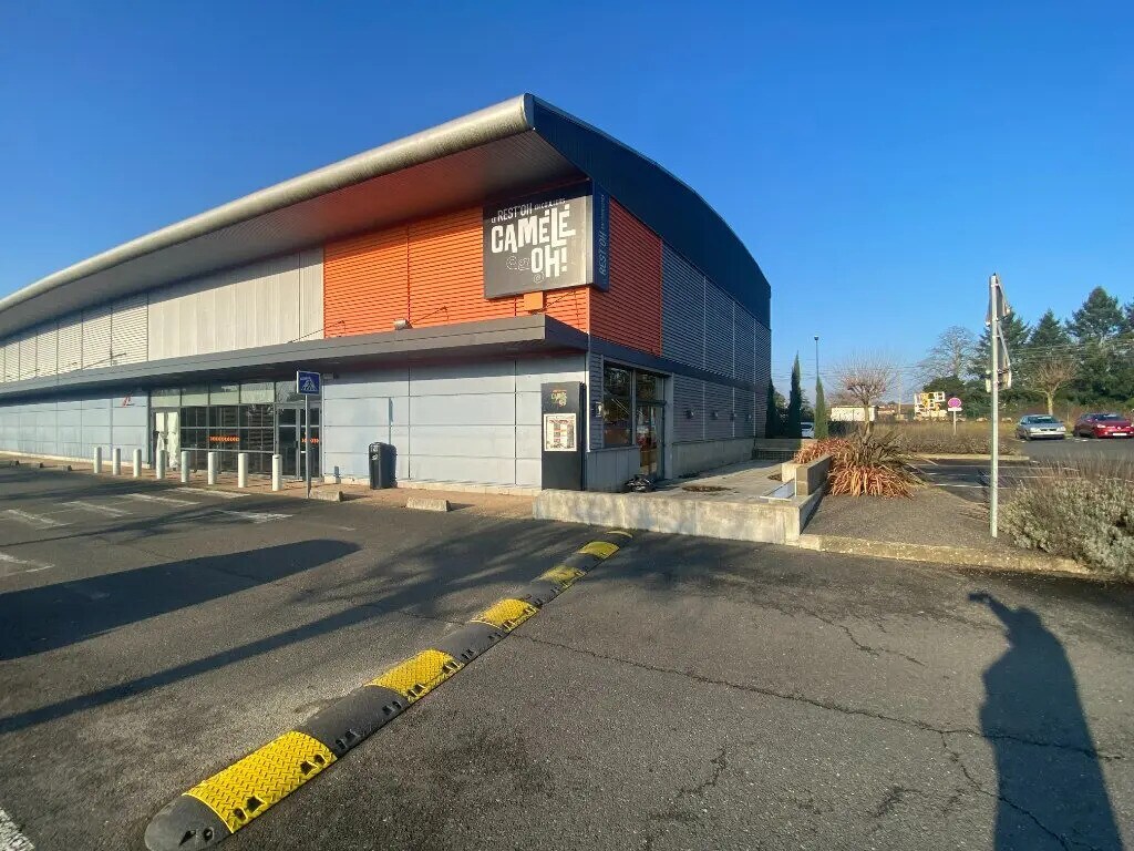 Location Commerce 490 m² - Photo 1