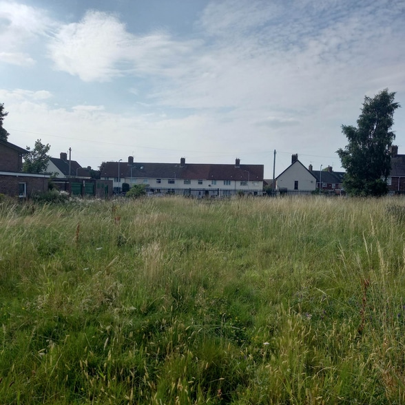 92 Adswood Rd, Liverpool for sale - Building Photo - Image 2 of 4