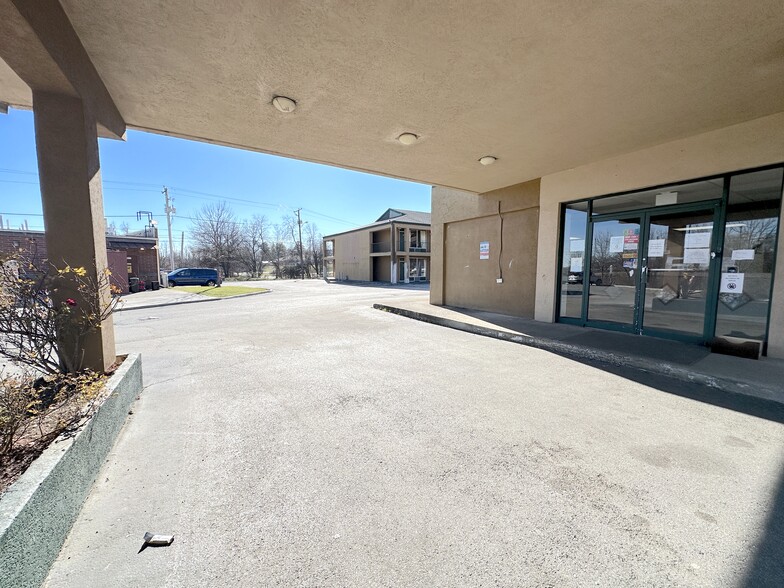 6520 Thirlane Rd, Roanoke, VA for sale - Building Photo - Image 2 of 4