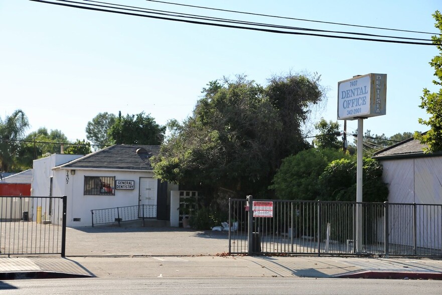 7407 Reseda Blvd, Reseda, CA for sale - Building Photo - Image 1 of 1