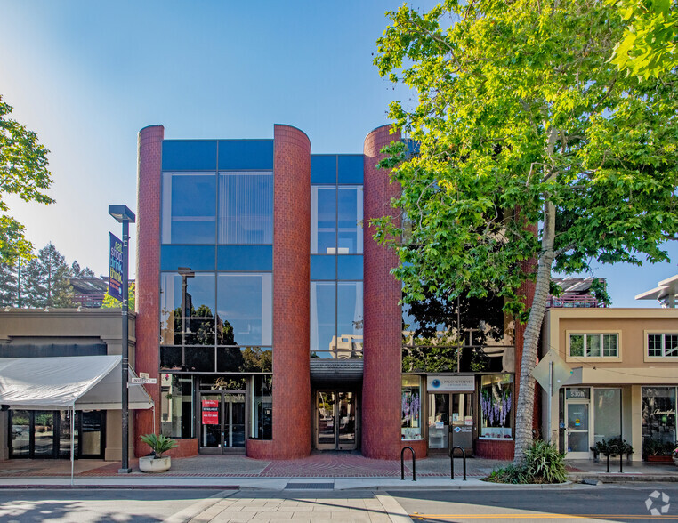 540 University Ave, Palo Alto, CA for rent - Building Photo - Image 1 of 6