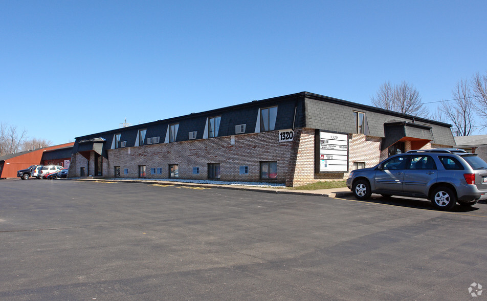 1320 Buffalo Rd, Rochester, NY for sale - Primary Photo - Image 1 of 1