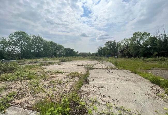 More details for Wood End Gdns, Northolt - Land to Rent