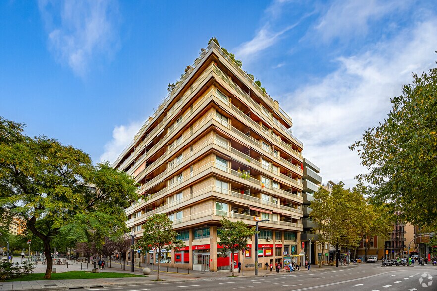 Plaça de Lesseps, 4, Barcelona, Barcelona to rent - Building Photo - Image 3 of 4