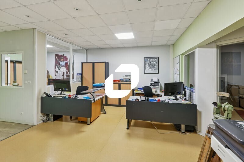 Retail in Levallois-Perret for sale - Interior Photo - Image 2 of 14