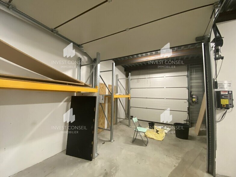 6 Rue Philippe Seguin, Franconville for sale - Interior Photo - Image 3 of 12