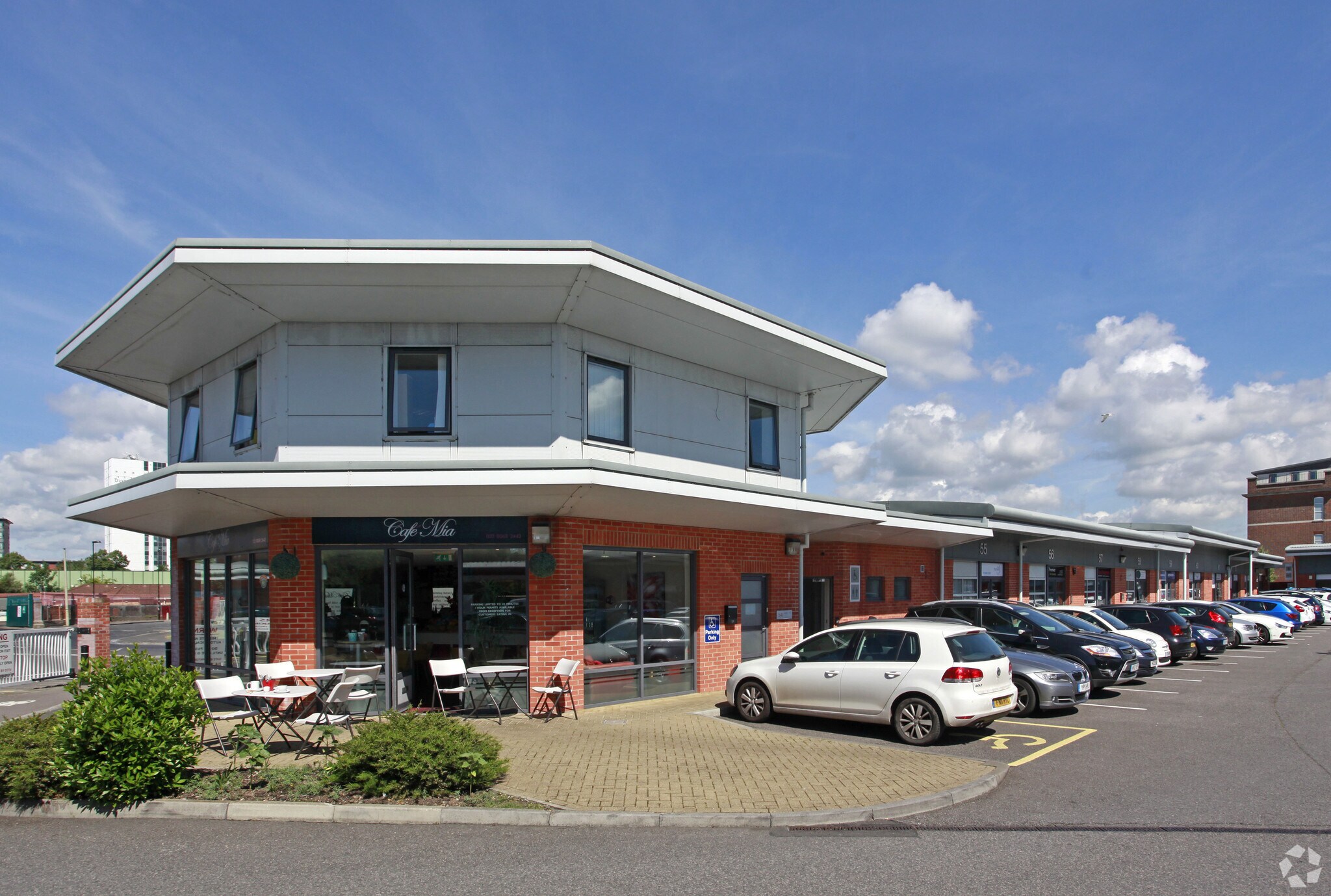 Andersons Rd, Southampton for sale Primary Photo- Image 1 of 1