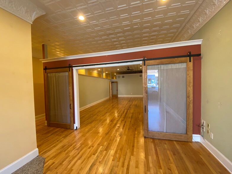 30 S Union St, Concord, NC for rent - Interior Photo - Image 2 of 17