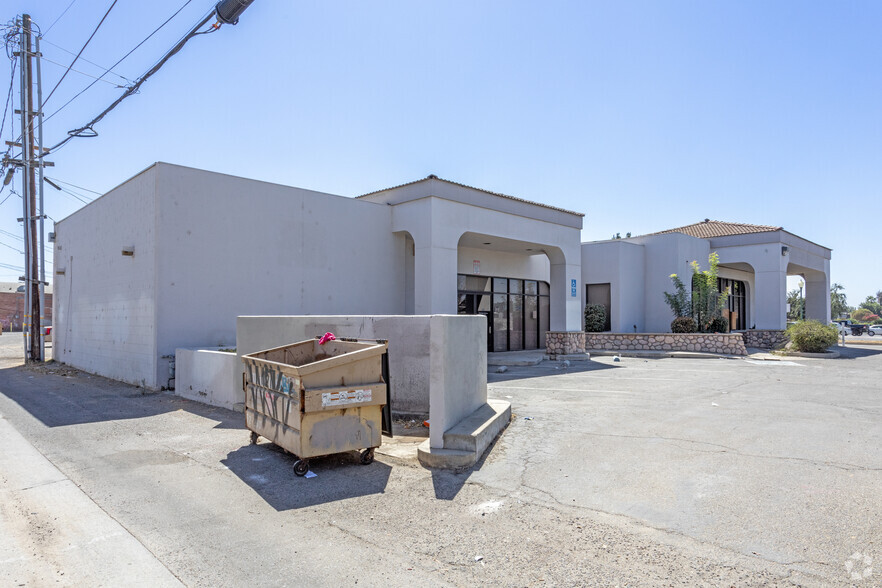 256 N K St, Tulare, CA for rent - Building Photo - Image 3 of 9