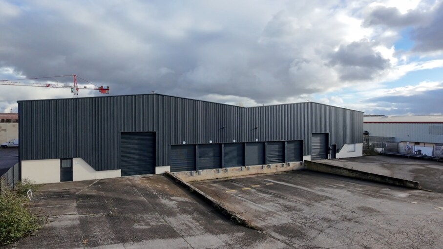 9 Avenue Du Maréchal De Lattre De Tassigny, Meyzieu for sale Building Photo- Image 1 of 11