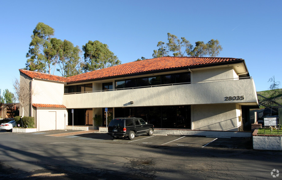 28035 Dorothy Dr, Agoura Hills, CA for rent - Building Photo - Image 1 of 4