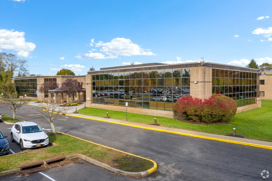 106 Apple St, Tinton Falls, NJ for rent - Building Photo - Image 3 of 9