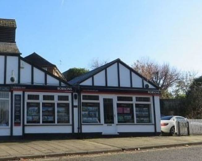 58A-58C High St, Pinner to rent - Building Photo - Image 2 of 3