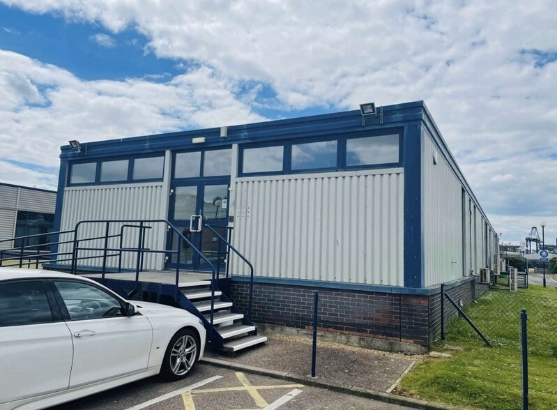 Langer Rd, Felixstowe for sale - Primary Photo - Image 1 of 1