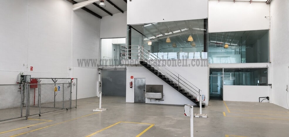 Industrial in Elche, Alicante to rent - Interior Photo - Image 2 of 6