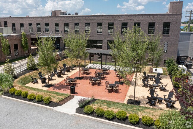 More details for 101 N Haven St, Baltimore, MD - Mixed-use to Rent