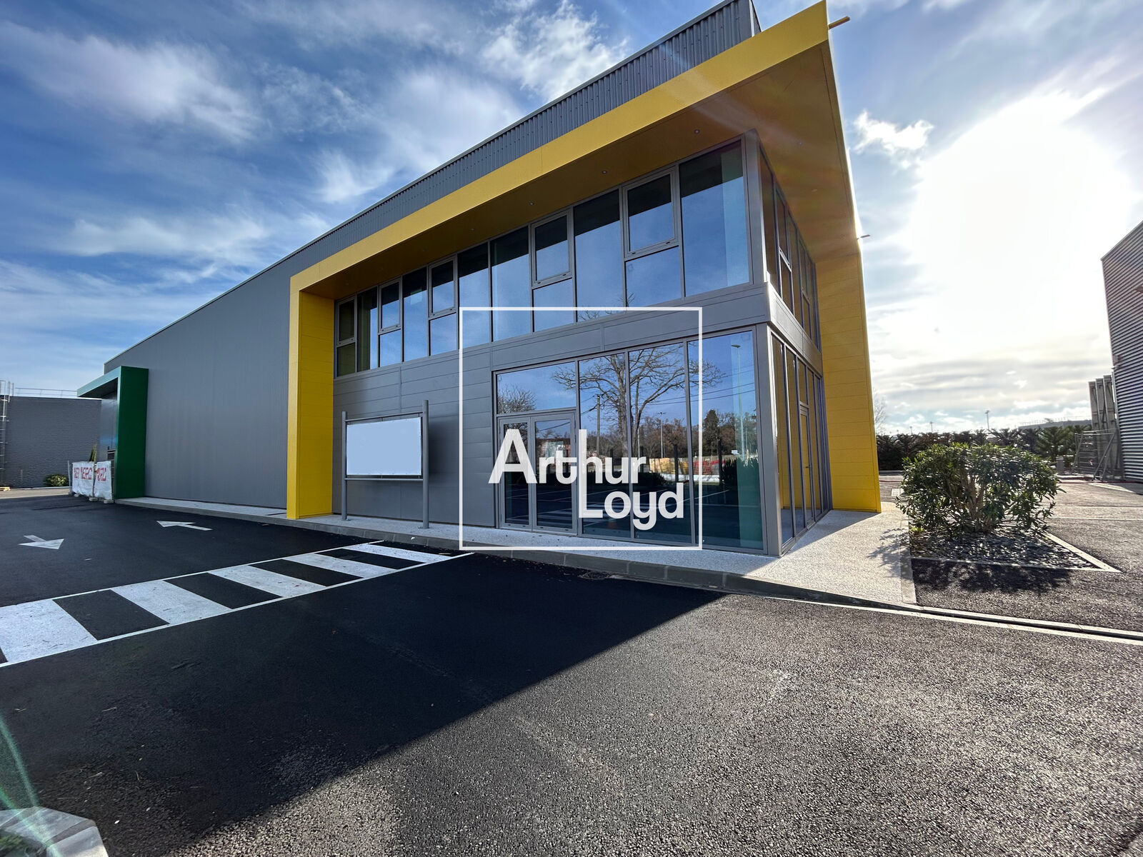 Retail in Colomiers to rent Building Photo- Image 1 of 11