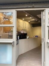 Retail in Barcelona, Barcelona to rent Interior Photo- Image 2 of 9