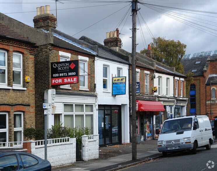 86 Quicks Rd, London SW19 1EX Retail for Sale UK