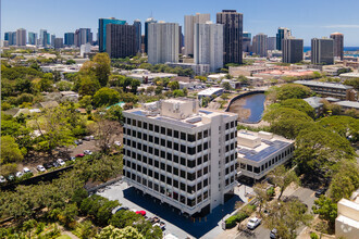 200 N Vineyard Blvd, Honolulu, HI - aerial  map view