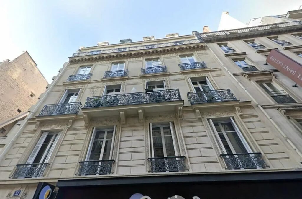 Location Bureaux 152 m² - Photo 1