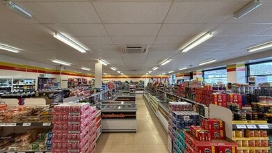 Grampian Way, Bearsden to rent Interior Photo- Image 1 of 4